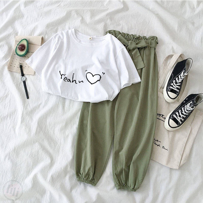 白色/T恤+綠色/褲子